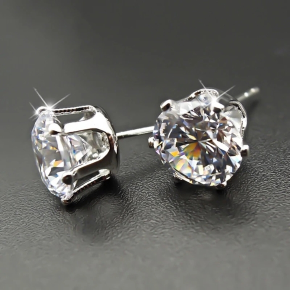 Classic Round Diamond Earrings - Picture 3 of 4